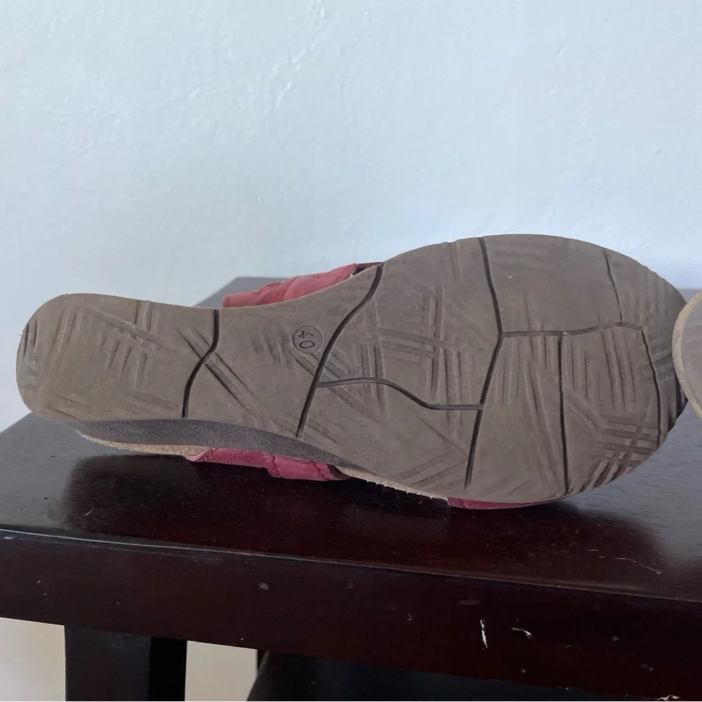 Miz Mooz  Women's Wedge Heel Sandal - Red  Size 9-9.5 EU 40 - Picture 9 of 12